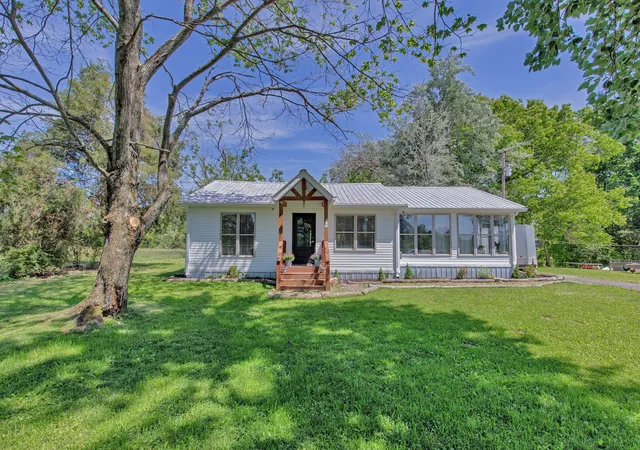 1st image of 2976 Shrum Cemetery Rd, Westmoreland, TN 37186 | MLS# 3193877