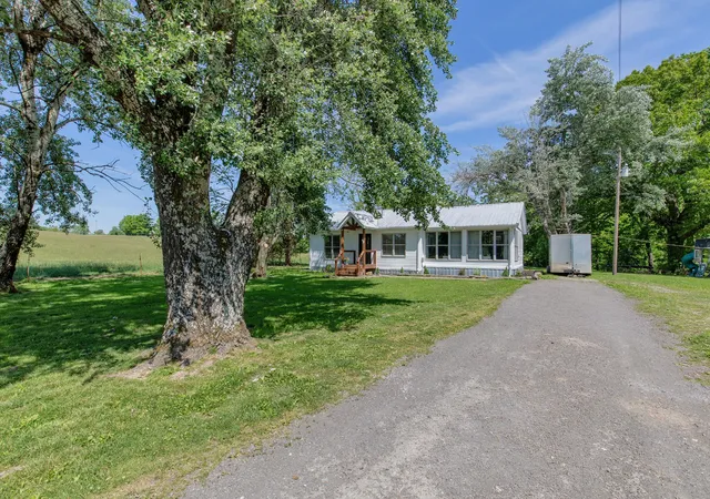 5th image of 2976 Shrum Cemetery Rd, Westmoreland, TN 37186 | MLS# 3193877