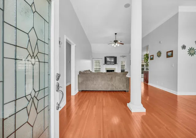 Photo 3 of Single family home for sale at 225 Spring Ter Ln, Clarksville, TN 37040 | MLS# 3193814 | Listing updated on 2026-08-28