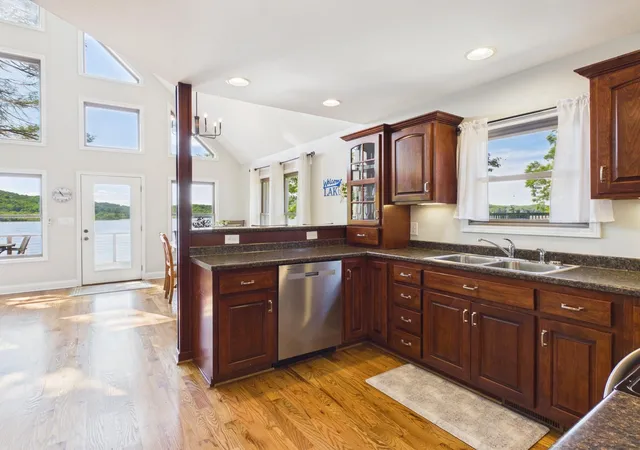 Photo 3 of Single family home for sale at 115 Dabbs Dr, Spring City, TN 37381 | MLS# 3304342 | Listing updated on 2026-08-13