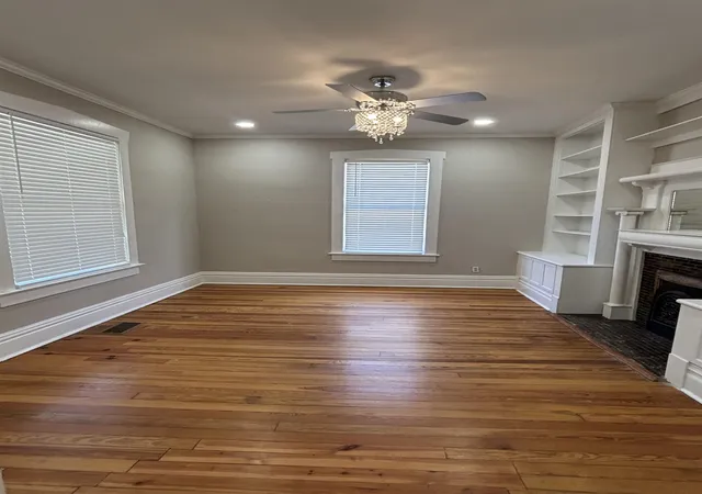Photo 4 of Single family home for sale at 2183 Harbert Ave, Memphis, TN 38104 | MLS# 3246843 | Listing updated on 2026-10-08