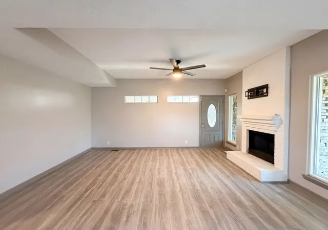 Photo 3 of Sale Pending at 2976 Claymille Blvd, Nashville, TN 37207 | MLS# 3193965 | Listing updated on 2026-09-19