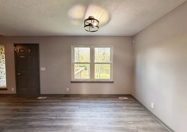 Photo 4 of Sale Pending at 2976 Claymille Blvd, Nashville, TN 37207 | MLS# 3193965 | Listing updated on 2026-09-19