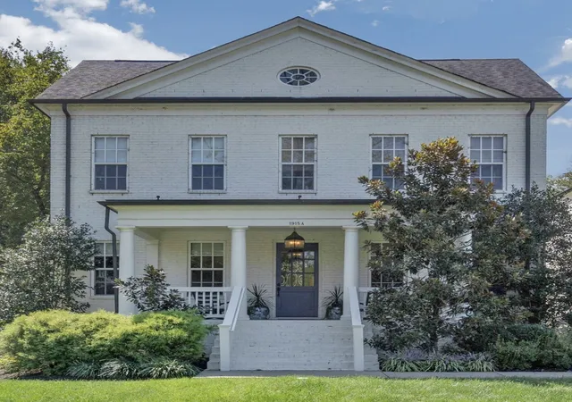 1st image of 1915a Overhill Dr, Nashville, TN 37215 | MLS# 3208061