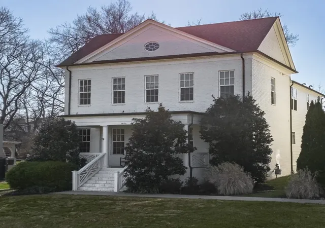 2nd image of 1915a Overhill Dr, Nashville, TN 37215 | MLS# 3208061
