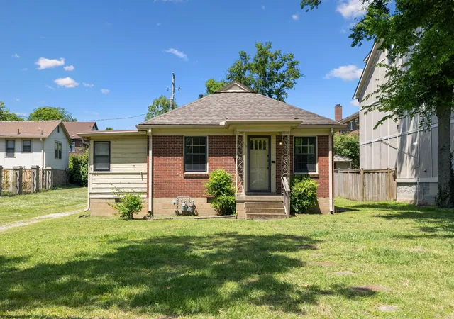 Homes for sale in Nashville, TN | 2110A W Linden Ave, Nashville, TN 37212 | MLS# 3197701
