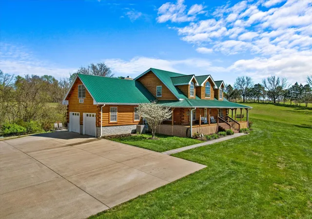 Single family home for sale at 1661 Martha Leeville Rd, Lebanon, TN 37090 | MLS# 3199893