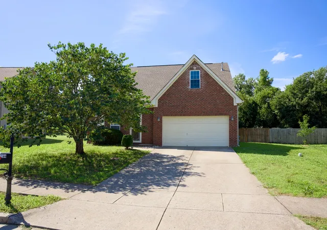 Photo 2 of Single family home for sale at 2244 Gilmore Xing Ln, Nashville, TN 37218 | MLS# 3249069 | Listing updated on 2026-09-18