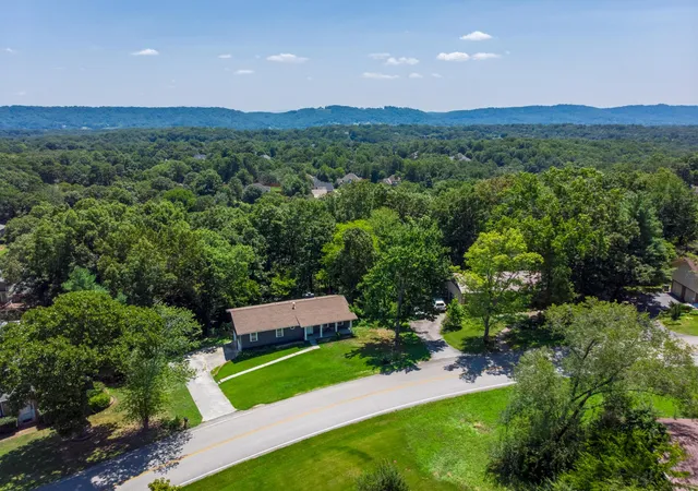 Photo 2 of Single family home for sale at 2232 Haven Crst Dr, Chattanooga, TN 37421 | MLS# 3197402 | Listing updated on 2026-09-24