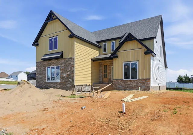2nd image of 2473 Ellsworth Dr, Clarksville, TN 37043 | MLS# 3198858
