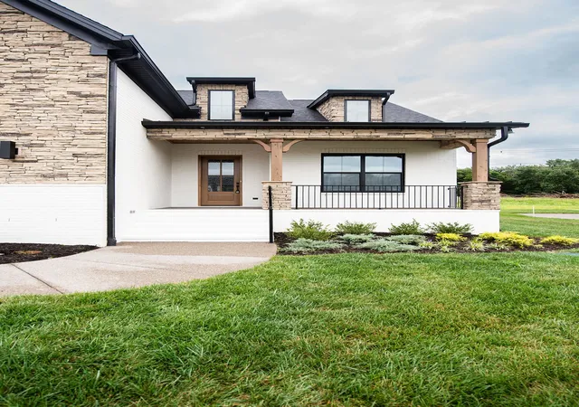 Photo 2 of Single family home for sale at 2928 Carisbrooke Dr, Mount Juliet, TN 37122 | MLS# 3246224 | Listing updated on 2026-10-23