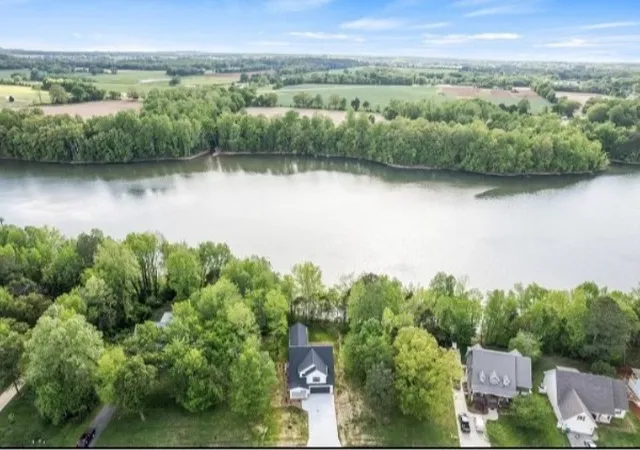 1st image of 73 Cypress Point Dr, Winchester, TN 37398 | MLS# 3205318