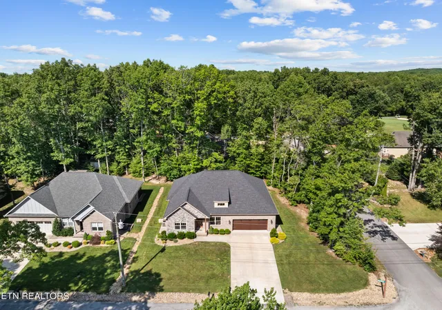 3rd image of 10 King John Lane, Crossville, TN 38558 | MLS# 3201307