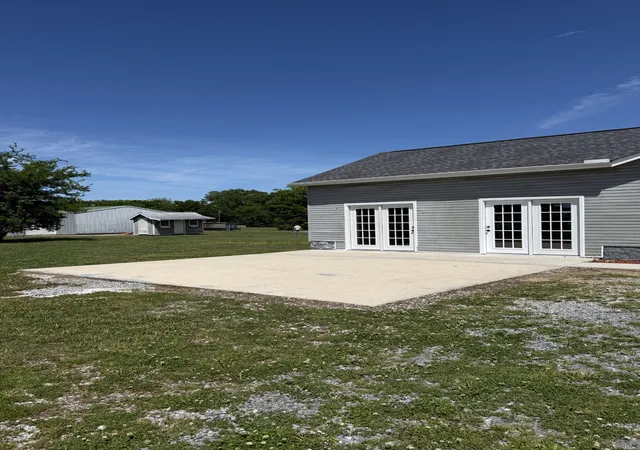 Photo 4 of Single family home for sale at 126 Simmons Ln, Shelbyville, TN 37160 | MLS# 3205230 | Listing updated on 2026-09-04