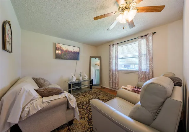 Photo 3 of Single family home for sale at 127 Scotch St, Hendersonville, TN 37075 | MLS# 3205439 | Listing updated on 2026-08-23