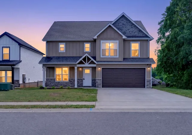 Photo 1 of Sale Pending at 960 Princeton Dr, Clarksville, TN 37042 | MLS# 3205236 | Listing updated on 2026-10-15