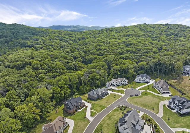 Photo 2 of Mansion for sale at 1601 Eastwood Dr, Brentwood, TN 37027 | MLS# 3216602 | Listing updated on 2026-07-11