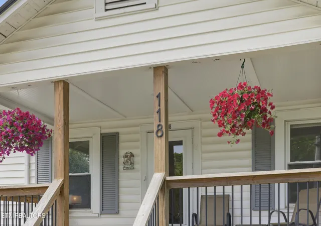 1st image of 118 Woody Ave, Harriman, TN 37748 | MLS# 3216169