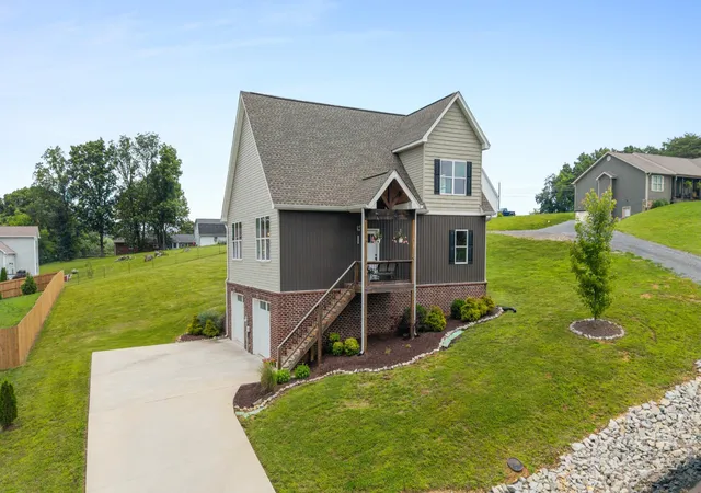 Homes for sale in Cleveland, TN | 155 Surrey Lane Ne, Cleveland, TN 37312 | MLS# 3205190