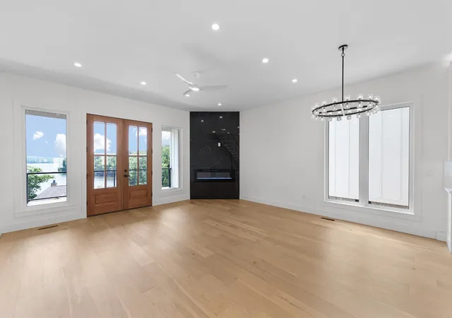 Photo 3 of Single family home for sale at 160 Caribe Royale Pt #3, Savannah, TN 38372 | MLS# 3205291 | Listing updated on 2026-05-09