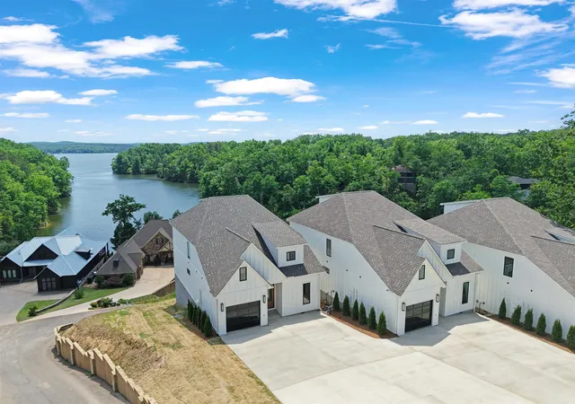 Photo 4 of Single family home for sale at 160 Caribe Royale Pt #3, Savannah, TN 38372 | MLS# 3205291 | Listing updated on 2026-05-09
