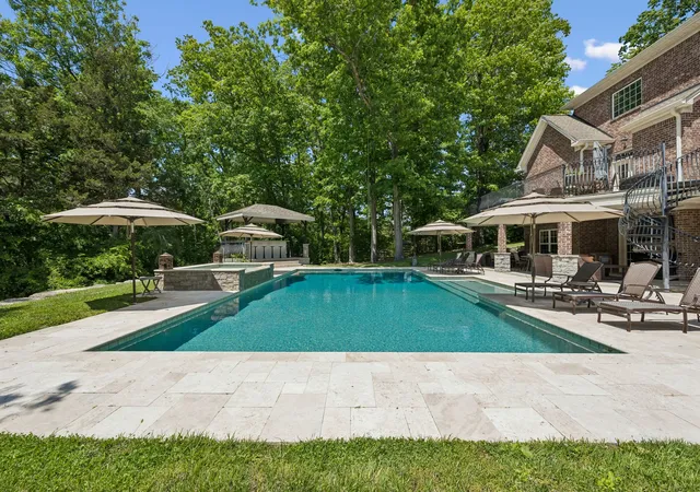 Photo 3 of Single family home for sale at 911 Bluff Rd, Brentwood, TN 37027 | MLS# 3205447 | Listing updated on 2026-09-17