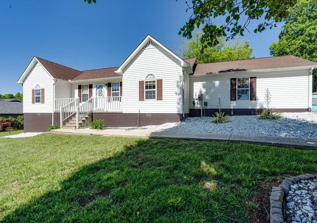 Homes for sale in Sparta, TN | 249 Darlene Dr, Sparta, TN 38583 | MLS# 3251109