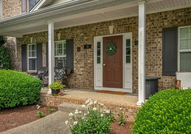 Listing Photo 4 - Condo for sale in building located at 1033 Park Run Dr, Franklin, TN 37067