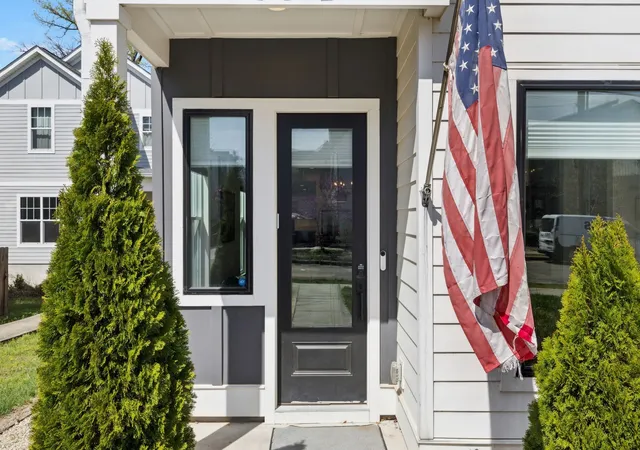 1st image of 1728b Pecan St, Nashville, TN 37208 | MLS# 3211325