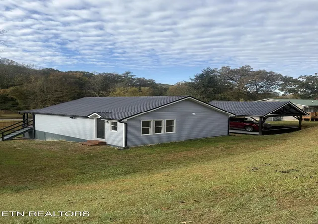 Homes for sale in Oliver Springs, TN | 220 Walden Ave, Oliver Springs, TN 37840 | MLS# 3205496