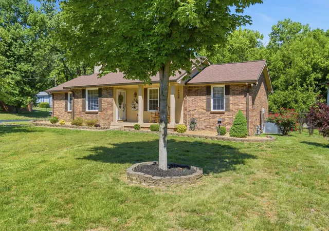 Photo 1 of Single family home for sale at 520 Springmont Blvd, Old Hickory, TN 37138 | MLS# 3211609 | Listing updated on 2026-08-01
