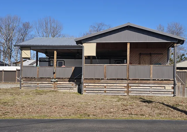 4th image of 628 River Rd, Clifton, TN 38425 | MLS# 3205755