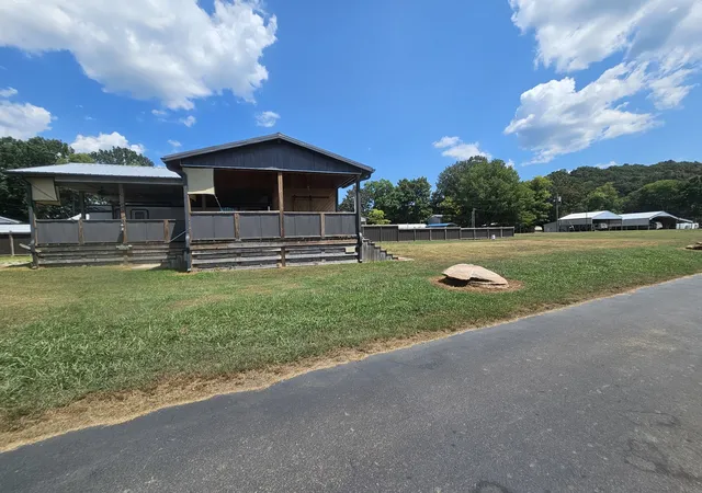5th image of 628 River Rd, Clifton, TN 38425 | MLS# 3205755