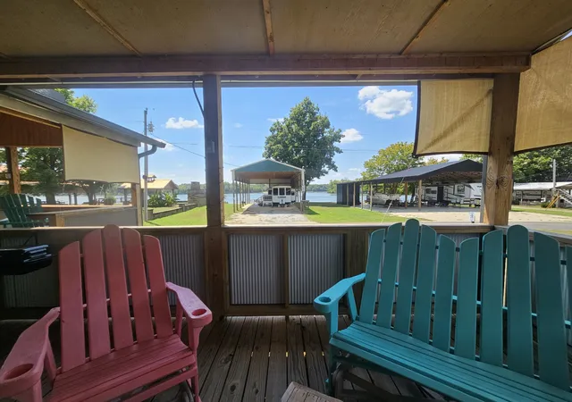 1st image of 628 River Rd, Clifton, TN 38425 | MLS# 3205755