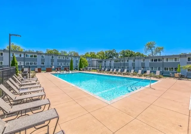 1st image of 1900 Richard Jones Rd #V10, Nashville, TN 37215 | MLS# 3207875