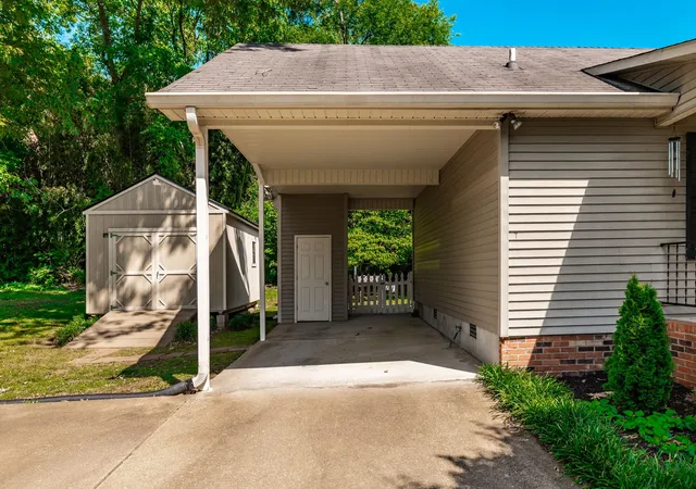 Homes for sale in Gallatin, TN | 1251 Hillwood Ct, Gallatin, TN 37066 | MLS# 3214964