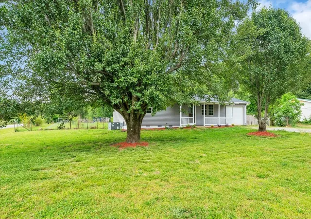 Single family home for sale at 72 West 1st St, Hillsboro, TN 37342 | MLS# 3218071
