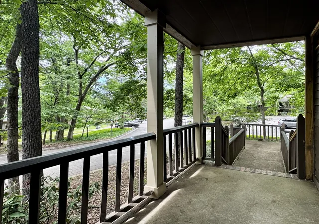 Homes for sale in Huntsville, AL | 2002 Greenwood Pl Sw, Huntsville, AL 35802 | MLS# 3205959