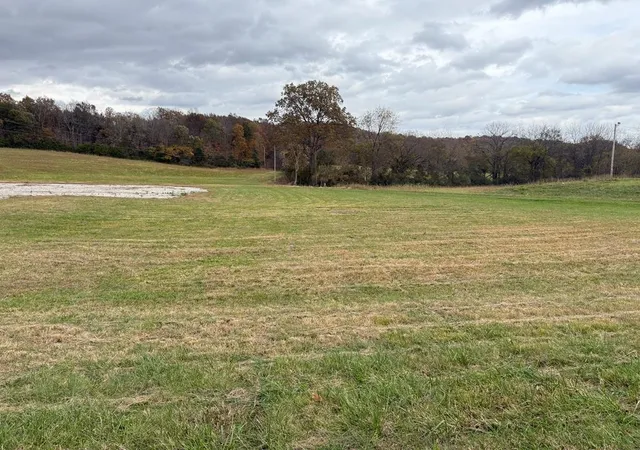 1st image of 0 Roberts Matthews Hwy, Sparta, TN 38583 | MLS# 3208395