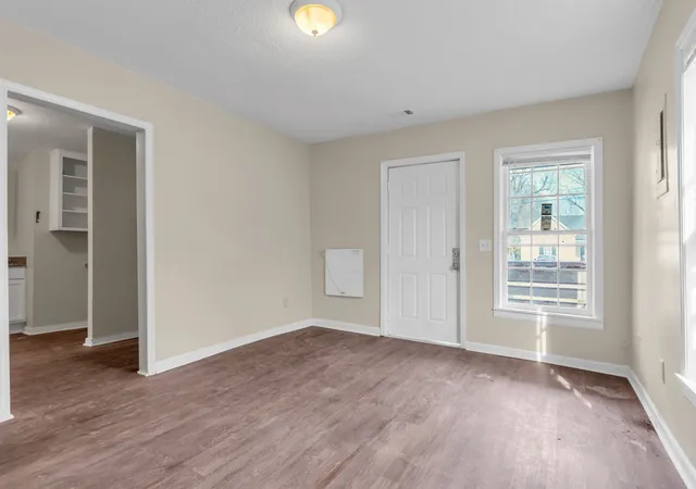 Photo 4 of Single family home for sale at 420 E State St, Murfreesboro, TN 37130 | MLS# 3213984 | Listing updated on 2026-05-15