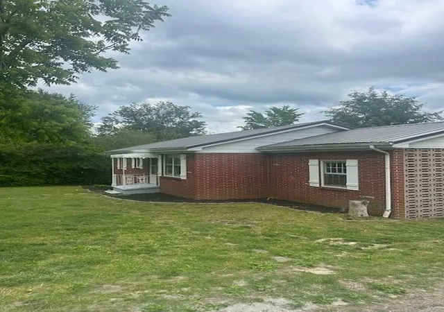 5th image of 114 E Frazier St, Camden, TN 38320 | MLS# 3206814