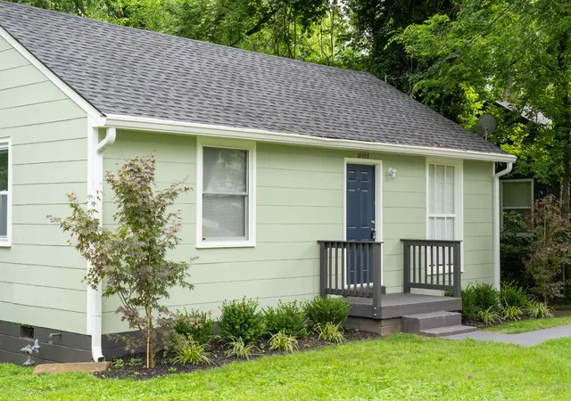 Photo 3 of Single family home for sale at 2605 Delk Ave, Nashville, TN 37208 | MLS# 3208569 | Listing updated on 2026-08-17
