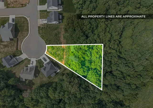 Photo 4 of Single family home for sale at 661 Eva Agnes Ave, Clarksville, TN 37042 | MLS# 3213482 | Listing updated on 2026-08-23