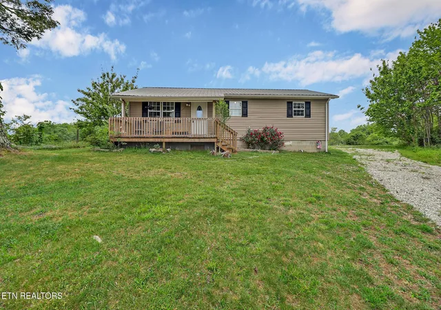 Homes for sale in Jamestown, TN | 921 Barney Holt Rd, Jamestown, TN 38556 | MLS# 3255767
