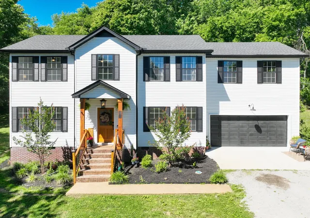 3rd image of 1074 Talon Dr, Columbia, TN 38401 | MLS# 3214360
