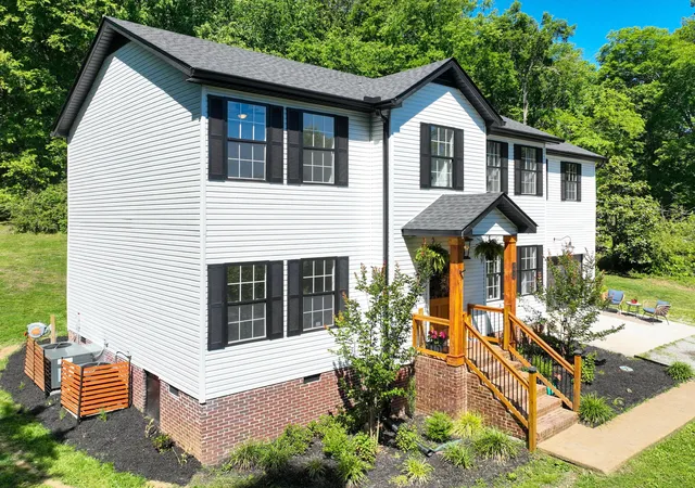 4th image of 1074 Talon Dr, Columbia, TN 38401 | MLS# 3214360