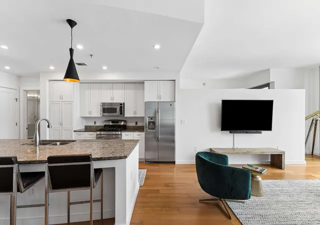 Photo 4 of Condo for sale at 900 20th Avenue S #709, Nashville, TN 37212 | MLS# 3211777 | Listing updated on 2026-08-20