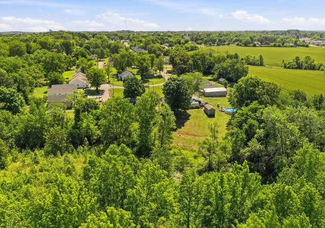 23rd image of 844 20th Ave W, Springfield, TN 37172 | MLS# 3207089