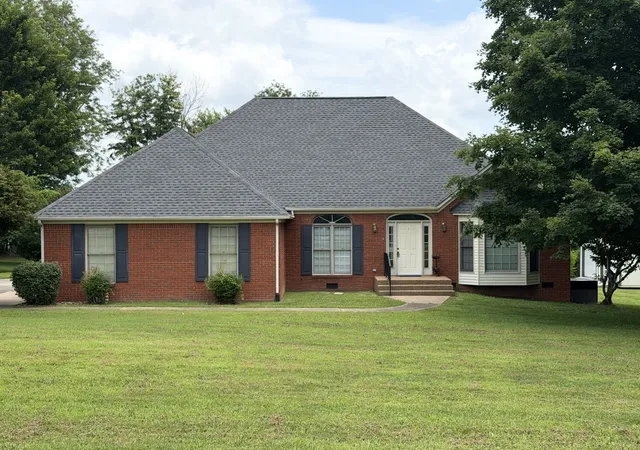 Photo 1 of Single family home for sale at 205 Ouida Ln, Columbia, TN 38401 | MLS# 3207091 | Listing updated on 2026-10-15