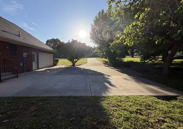 Photo 3 of Single family home for sale at 205 Ouida Ln, Columbia, TN 38401 | MLS# 3207091 | Listing updated on 2026-10-15